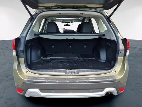 Used 2023 Subaru Forester Touring AWD/4WD image 14
