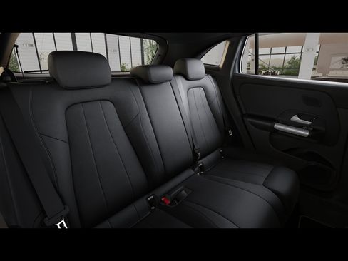 Certified 2026 Mercedes-Benz GLA 250 4MATIC image 40