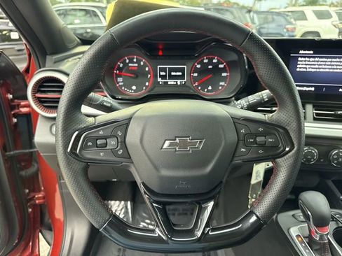 Used 2024 Chevrolet Trax RS image 14