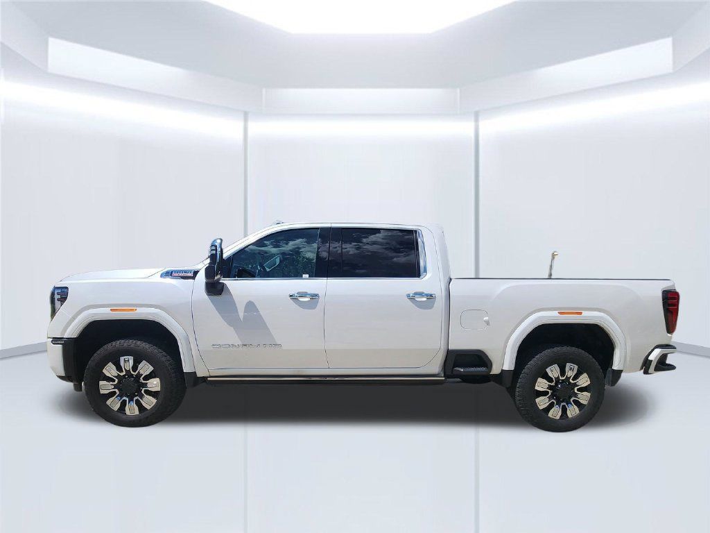 Used 2025 GMC Sierra 3500 Denali w/ Denali Reserve Package AWD/4WD image 24