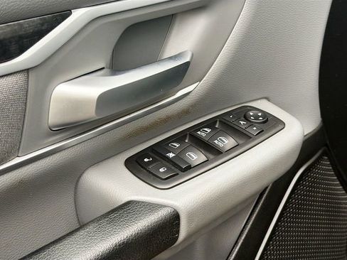 Used 2020 RAM 1500 Big Horn image 17