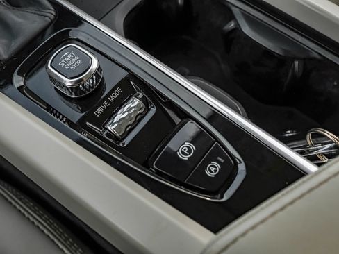 Used 2021 Volvo XC60 T5 Inscription w/ Advanced Package FWD image 20