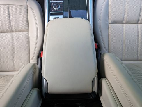 Used 2022 Land Rover Range Rover Sport HSE Silver Edition image 28