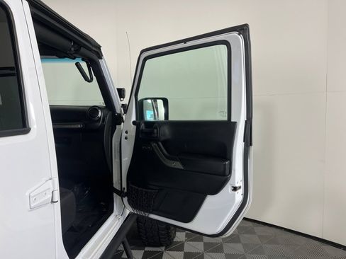 Used 2017 Jeep Wrangler Unlimited Sport w/ Quick Order Package 24S image 32