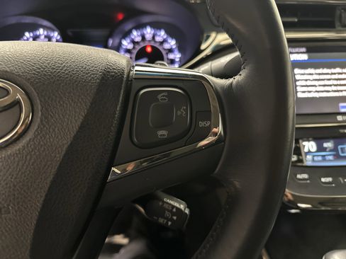 Used 2014 Toyota Avalon Limited image 20