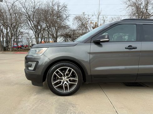 Used 2016 Ford Explorer Sport w/ Equipment Group 401A image 17