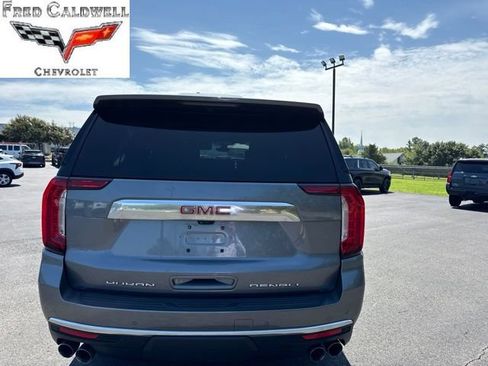 Certified 2022 GMC Yukon XL Denali w/ Denali Ultimate Package AWD/4WD image 4