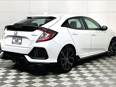 Used 2017 Honda Civic Sport image 12