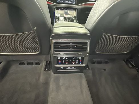 Used 2023 Audi Q8 Prestige AWD/4WD image 26