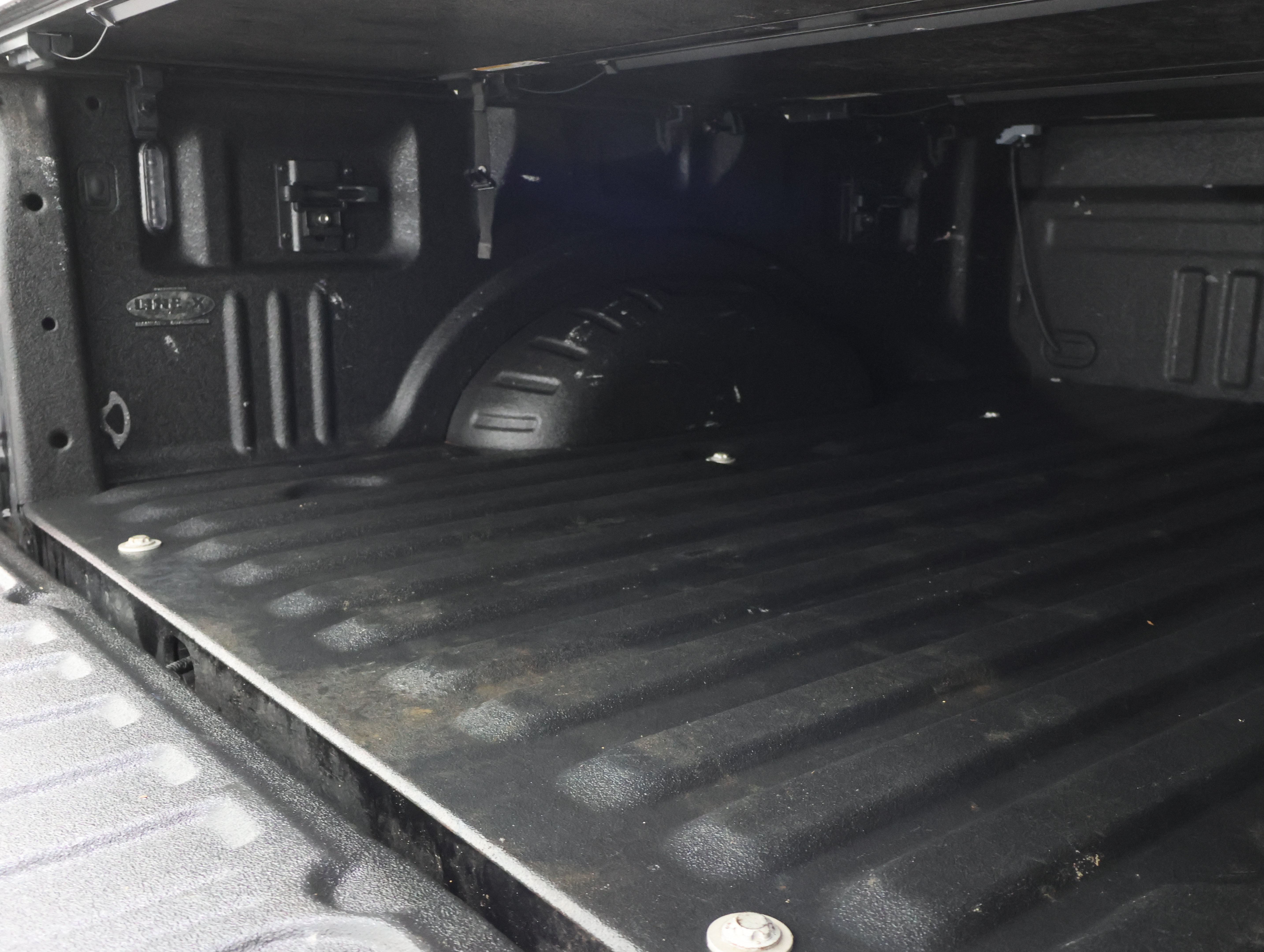 Used 2023 Ford F350 XLT w/ XLT Premium Package AWD/4WD image 5