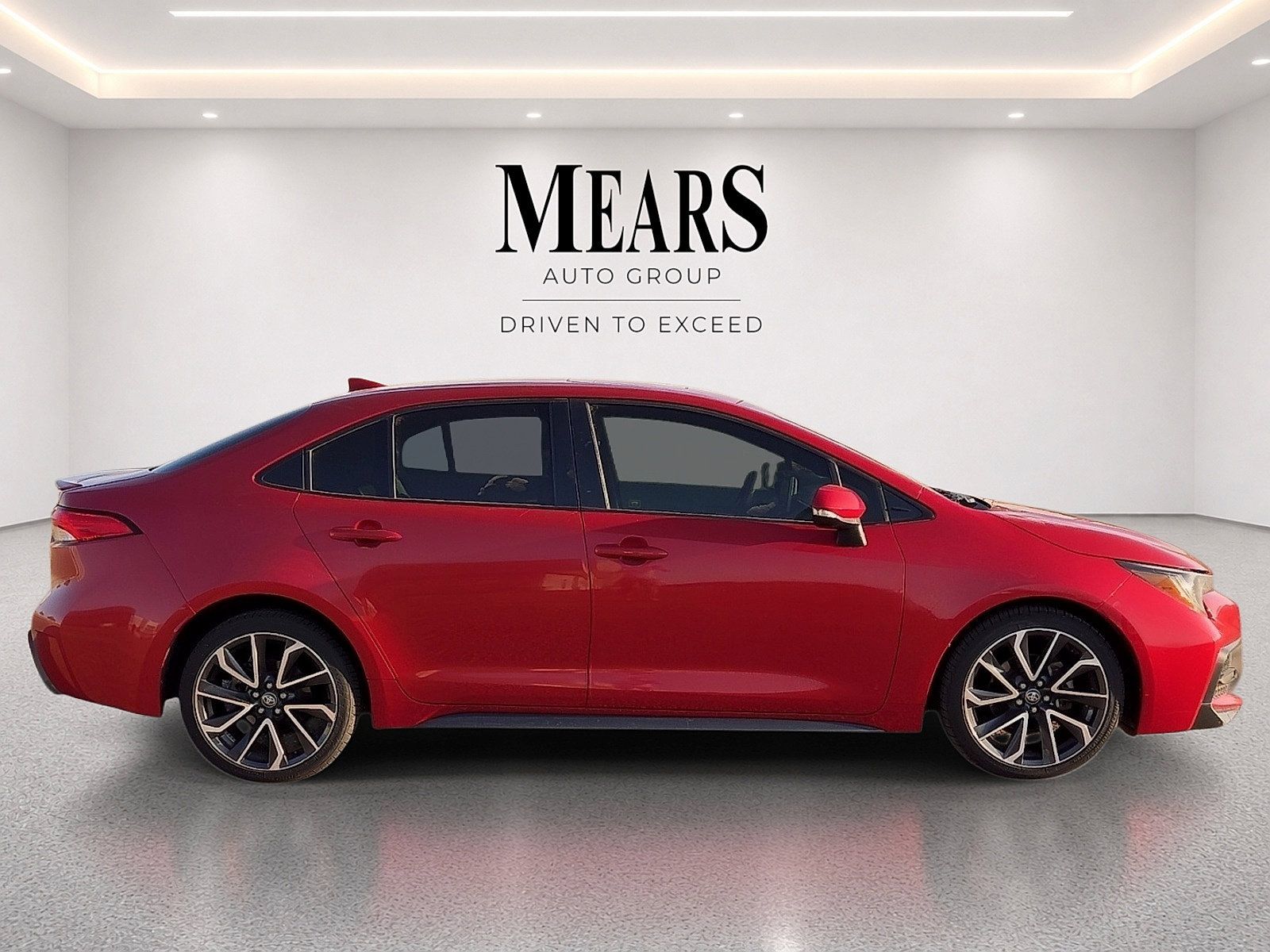 Used 2020 Toyota Corolla SE w/ SE Premium Package FWD image 6