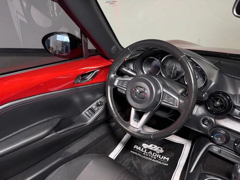 Used 2017 MAZDA MX-5 Miata RF Club RWD image 16