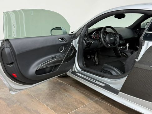 Used 2012 Audi R8 V10 AWD/4WD image 28