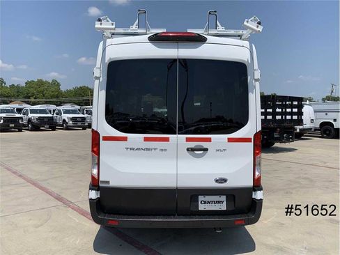 Used 2019 Ford Transit 150 XLT image 9