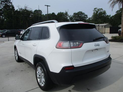 Used 2020 Jeep Cherokee Latitude Plus FWD image 21