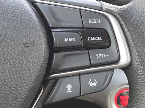 Used 2018 Honda Accord LX image 8