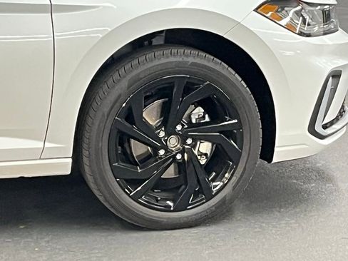 New 2026 Volkswagen Jetta SE image 33