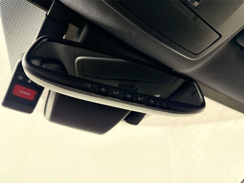 Certified 2022 Toyota Sienna Platinum image 23