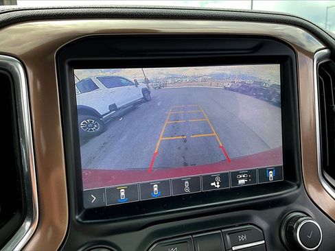 Used 2019 Chevrolet Silverado 1500 High Country image 23