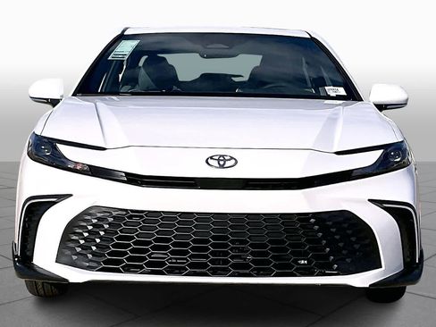 New 2026 Toyota Camry SE image 3