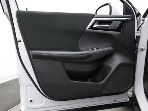 Used 2022 Mitsubishi Outlander ES AWD/4WD image 11