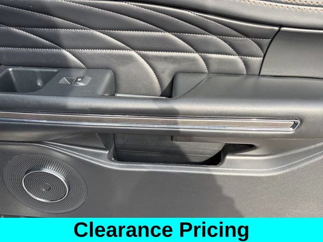 Used 2023 Ford Expedition Max Platinum AWD/4WD image 41