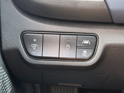 Used 2021 Kia Seltos S FWD image 16