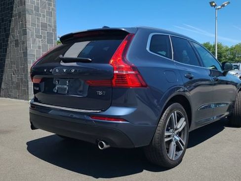 Used 2021 Volvo XC60 T6 Momentum w/ Protection Package Premier AWD/4WD image 9