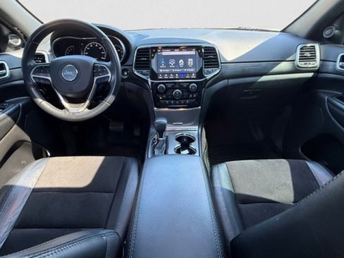 Used 2022 Jeep Grand Cherokee Laredo X AWD/4WD image 13