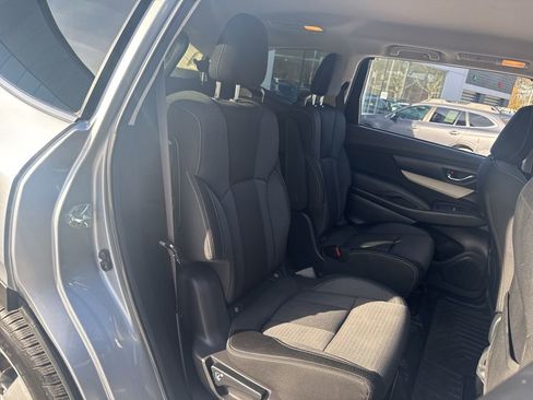 Used 2022 Subaru Ascent Premium w/ Convenience Package image 19