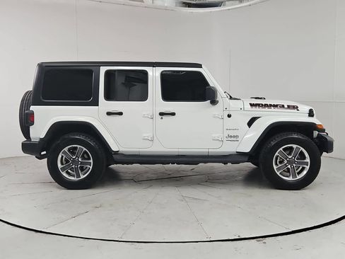 Used 2021 Jeep Wrangler Unlimited Sahara AWD/4WD image 7