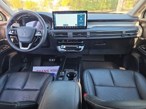 Used 2025 Lincoln Corsair AWD w/ Equipment Group 101A image 2