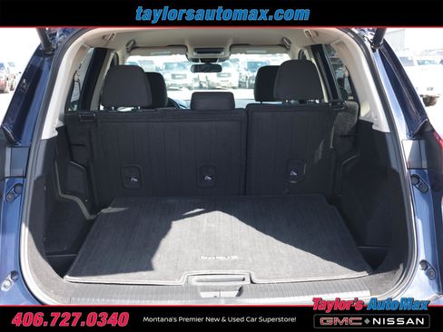 Used 2025 Nissan Rogue SV image 30