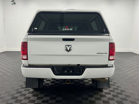 Used 2018 RAM 2500 Big Horn w/ Sport Appearance Group image 9