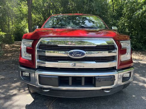 Used 2015 Ford F150 Lariat w/ Equipment Group 502A Luxury AWD/4WD image 2
