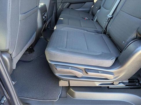 New 2026 Chevrolet Suburban LS image 16