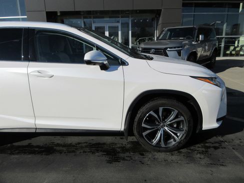 Used 2019 Lexus RX 350 AWD image 12