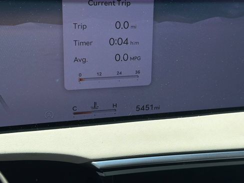 Certified 2026 Genesis GV70 2.5T Advanced AWD/4WD image 21