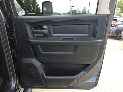 Used 2015 RAM 3500 Tradesman w/ Chrome Appearance Group RWD image 20