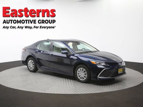 Used 2021 Toyota Camry LE FWD image 47