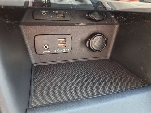 Certified 2023 Subaru Forester Limited AWD/4WD image 9