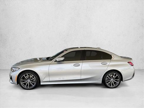 Used 2019 BMW 330i Sedan w/ Convenience Package RWD image 2