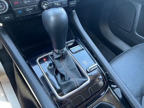 Used 2022 Jeep Compass Limited image 35