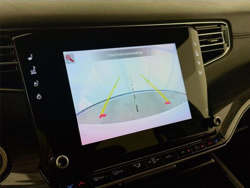 Used 2022 Jeep Wagoneer Series II image 10