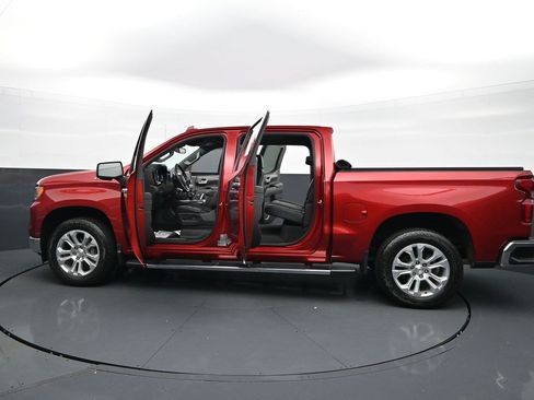Used 2023 Chevrolet Silverado 1500 LTZ AWD/4WD image 31