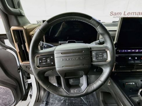 Used 2024 GMC Hummer EV 3X AWD/4WD image 12
