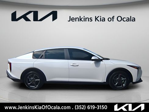 New 2026 Kia K4 FWD image 2
