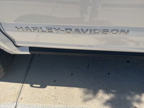 Used 2019 Ford F150 Lariat w/ Equipment Group 502A Luxury AWD/4WD image 7