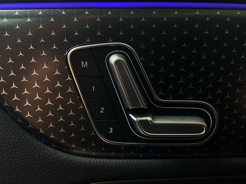 Used 2025 Mercedes-Benz GLA 250 image 21