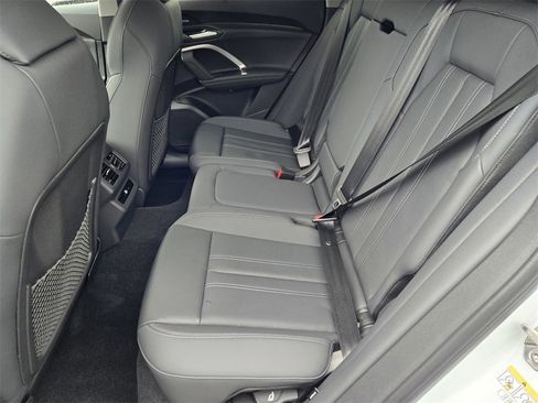 New 2025 Audi Q5 Premium Plus image 10